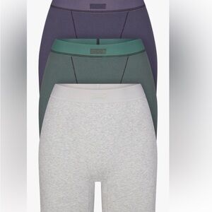 SKIMS 3-Pack Cotton Rib Boxer Briefs - Blueish Purple, Gray, Teal Green
